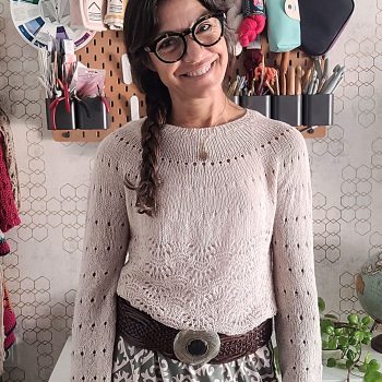 Lovely-Sweater-con-Nepal-de-Pascuali-canesu-circular-punto-agujas-circulares-por-cecilia-losada-club-de-tejido-mamamdiypatterns-1